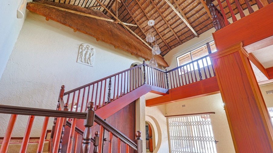 5 Bedroom Property for Sale in Protea Park North West